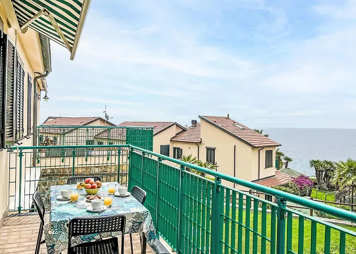 Le Margherite-13 By Interhome Lägenhet Costarainera